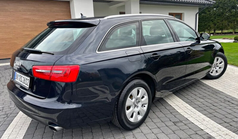 AUDI A6  | FWD (przód) | Manualna | 180 KM | Granatowy full