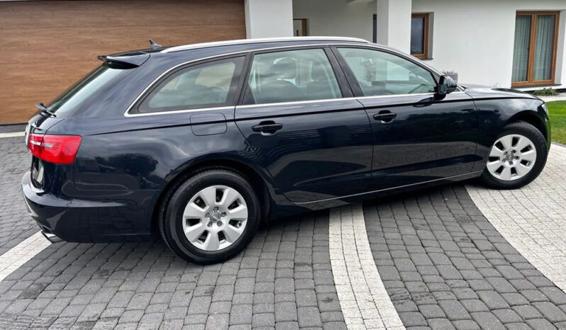 AUDI A6  | FWD (przód) | Manualna | 180 KM | Granatowy full