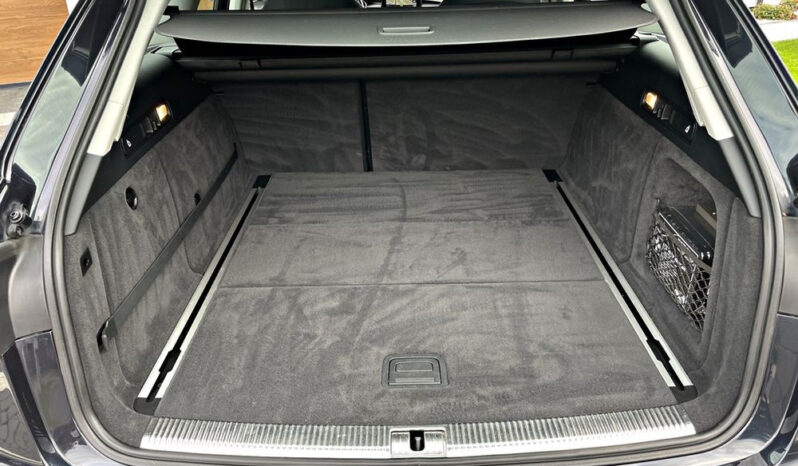 AUDI A6  | FWD (przód) | Manualna | 180 KM | Granatowy full