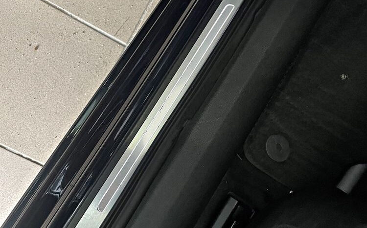 AUDI A6  | FWD (przód) | Manualna | 180 KM | Granatowy full