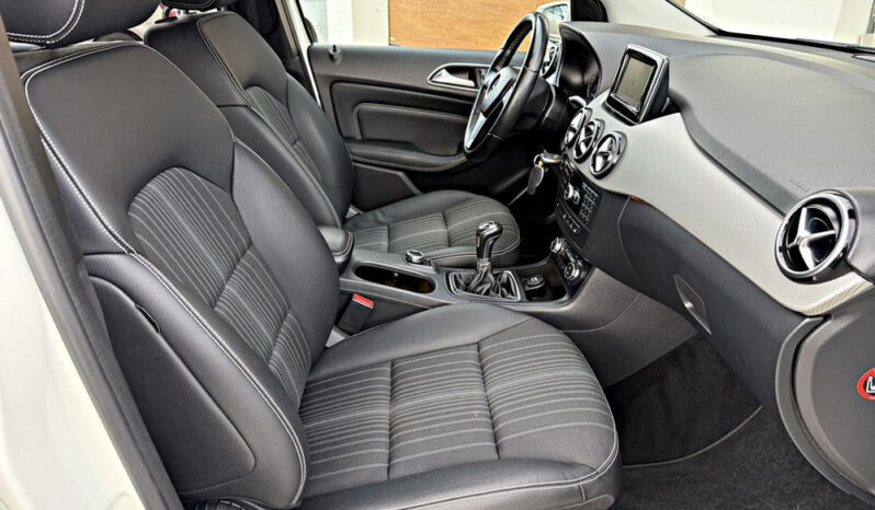 MERCEDES-BENZ Klasa B | FWD (przód) | Manualna | 156 KM | Biały full