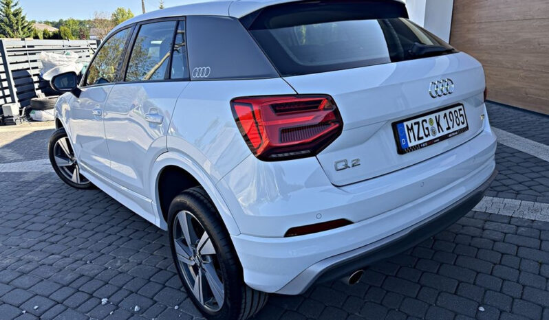 AUDI Q2  | FWD (przód) | Manualna | 116 KM | Biały full
