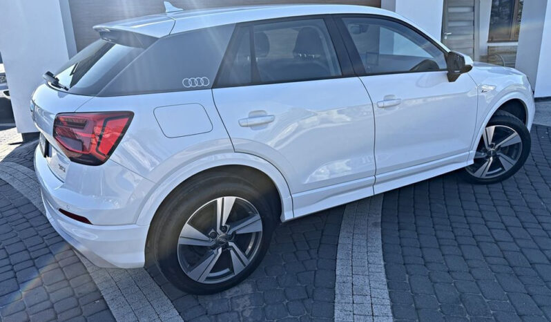AUDI Q2  | FWD (przód) | Manualna | 116 KM | Biały full