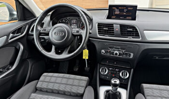 AUDI Q3  | FWD (przód) | Manualna | 140 KM | Szary full