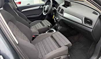 AUDI Q3  | FWD (przód) | Manualna | 140 KM | Szary full