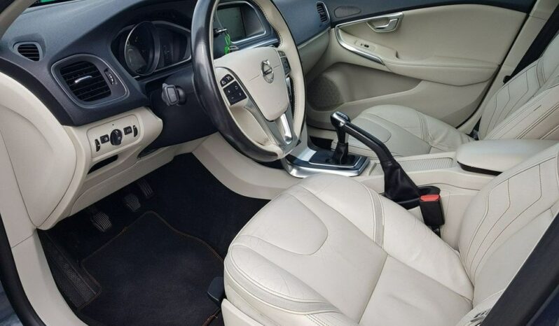 VOLVO V40  | FWD (przód) | Manualna | 150 KM | Niebieski full