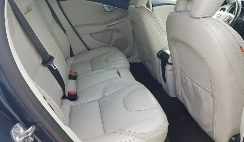 VOLVO V40  | FWD (przód) | Manualna | 150 KM | Niebieski full
