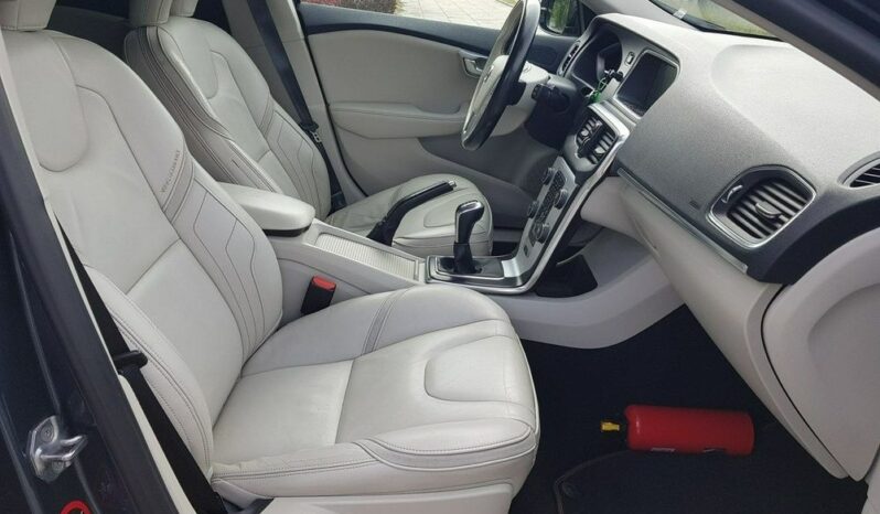 VOLVO V40  | FWD (przód) | Manualna | 150 KM | Niebieski full