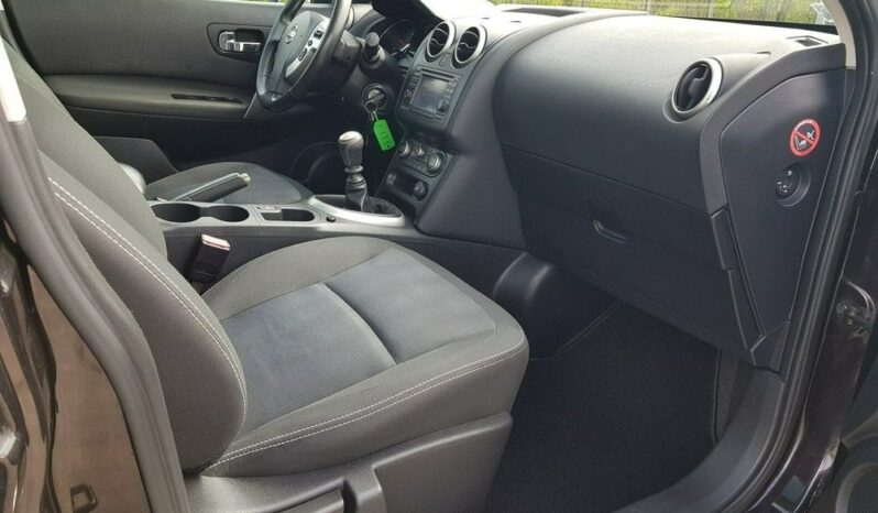 NISSAN Qashqai  | FWD (przód) | Manualna | 130 KM | Fioletowy full