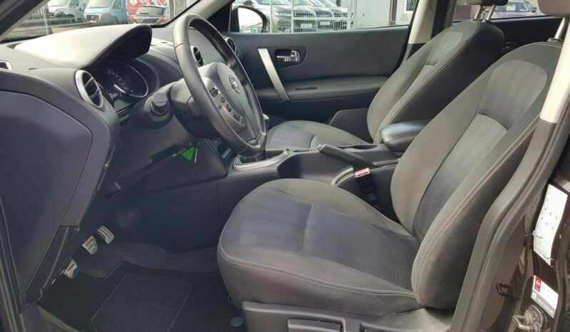 NISSAN Qashqai  | FWD (przód) | Manualna | 130 KM | Fioletowy full
