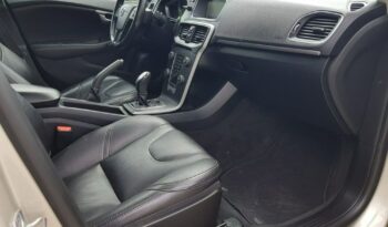 VOLVO V40  | FWD (przód) | Manualna | 152 KM | Złoty full