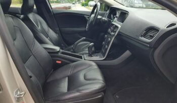 VOLVO V40  | FWD (przód) | Manualna | 152 KM | Złoty full