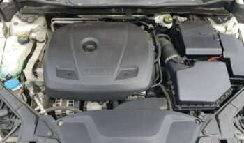 VOLVO V40  | FWD (przód) | Manualna | 152 KM | Złoty full