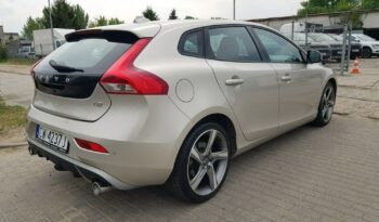 VOLVO V40  | FWD (przód) | Manualna | 152 KM | Złoty full
