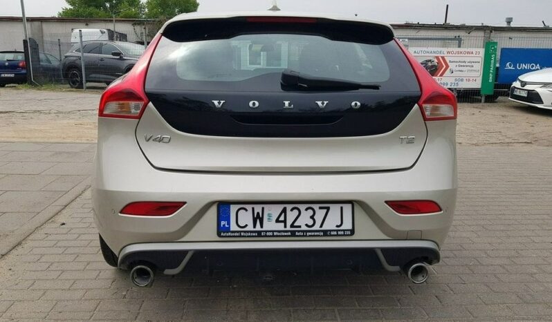 VOLVO V40  | FWD (przód) | Manualna | 152 KM | Złoty full