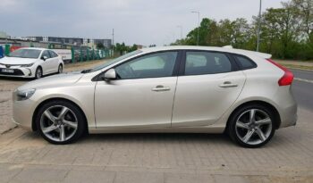 VOLVO V40  | FWD (przód) | Manualna | 152 KM | Złoty full