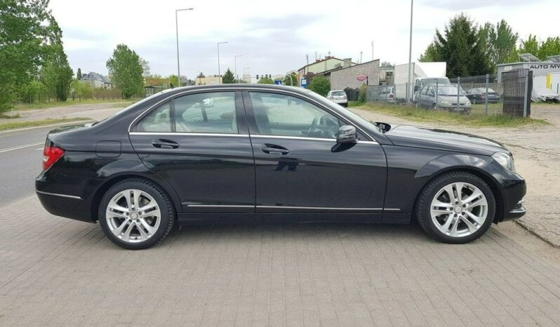 MERCEDES-BENZ Klasa C | RWD (tył) | Automatyczna | 204 KM | Czarny full