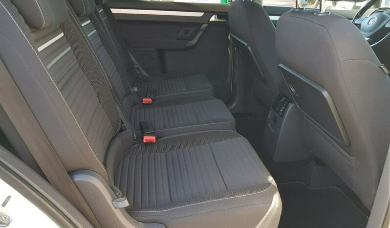 VOLKSWAGEN Touran  | FWD (przód) | Manualna | 140 KM | Biały full