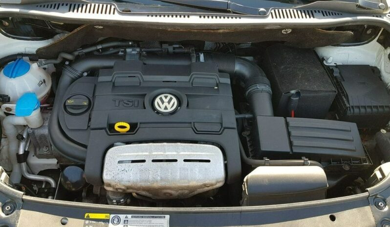 VOLKSWAGEN Touran  | FWD (przód) | Manualna | 140 KM | Biały full
