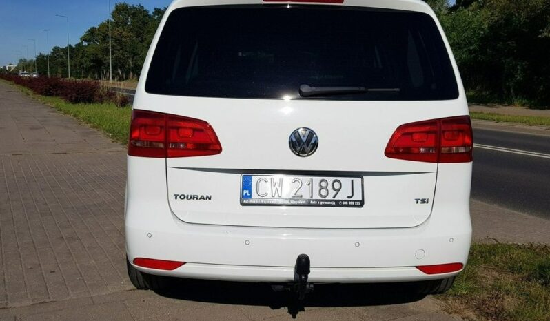 VOLKSWAGEN Touran  | FWD (przód) | Manualna | 140 KM | Biały full