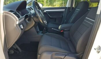 VOLKSWAGEN Touran  | FWD (przód) | Manualna | 140 KM | Biały full
