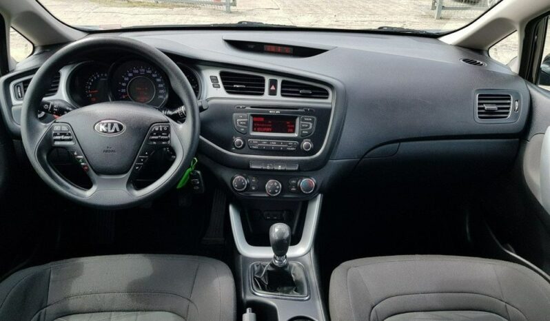 KIA Ceed  | FWD (przód) | Manualna | 100 KM | Czarny full