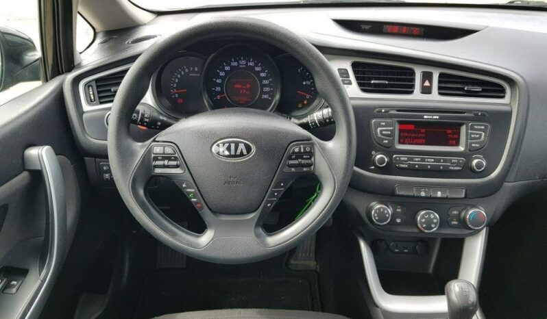 KIA Ceed  | FWD (przód) | Manualna | 100 KM | Czarny full