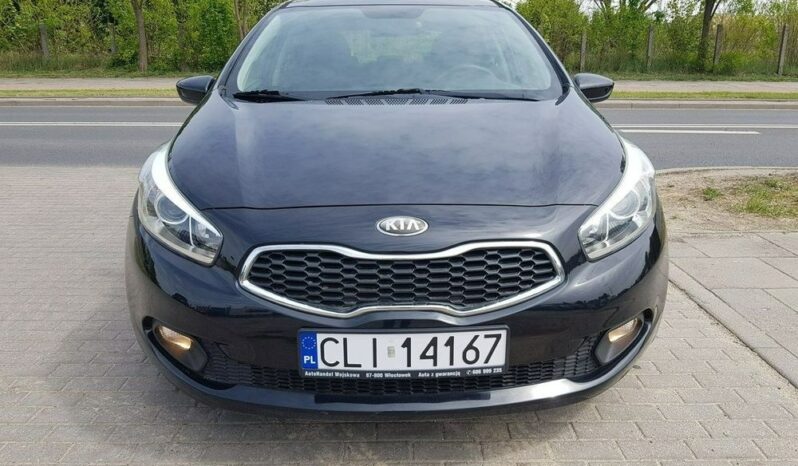KIA Ceed  | FWD (przód) | Manualna | 100 KM | Czarny full