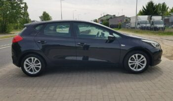 KIA Ceed  | FWD (przód) | Manualna | 100 KM | Czarny full