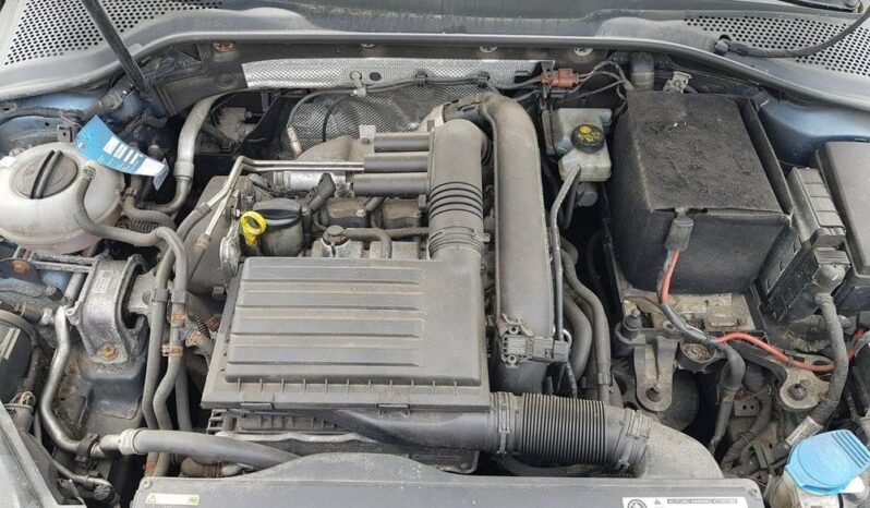 VOLKSWAGEN Golf  | FWD (przód) | Manualna | 122 KM | Niebieski full