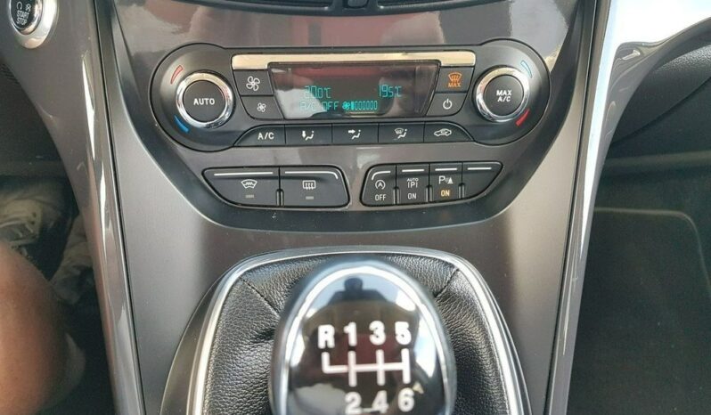 FORD Kuga  | FWD (przód) | Manualna | 150 KM | Czarny full