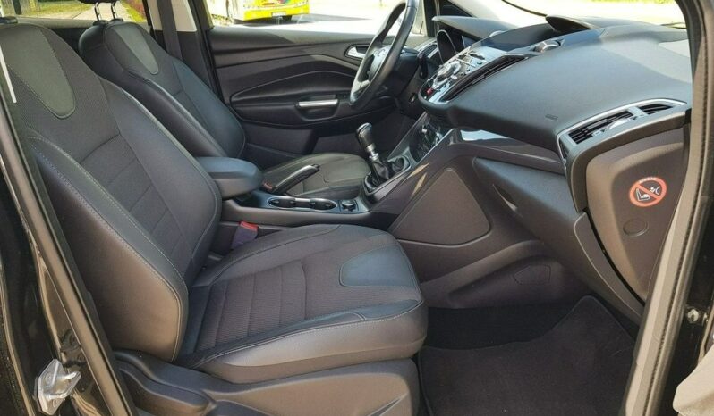 FORD Kuga  | FWD (przód) | Manualna | 150 KM | Czarny full