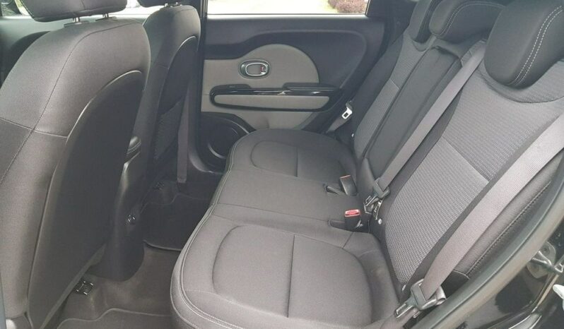 KIA Soul  | FWD (przód) | Manualna | 136 KM | Czarny full