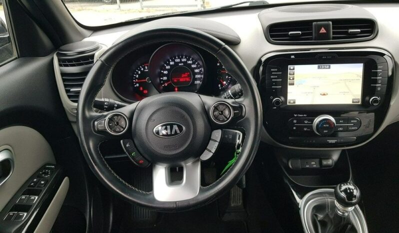 KIA Soul  | FWD (przód) | Manualna | 136 KM | Czarny full