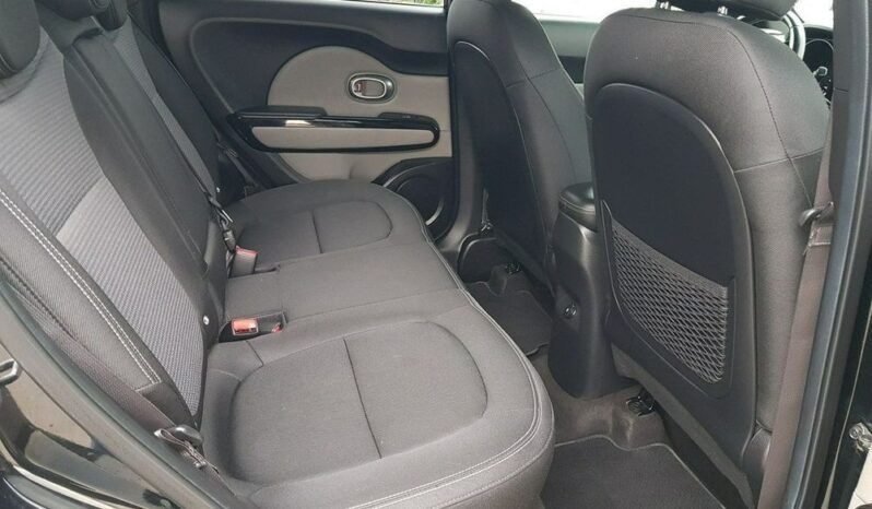 KIA Soul  | FWD (przód) | Manualna | 136 KM | Czarny full