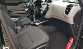 KIA Soul  | FWD (przód) | Manualna | 136 KM | Czarny full