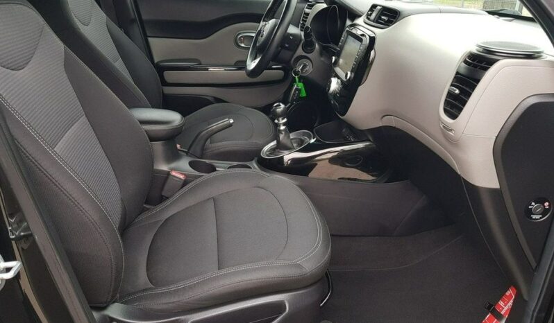 KIA Soul  | FWD (przód) | Manualna | 136 KM | Czarny full