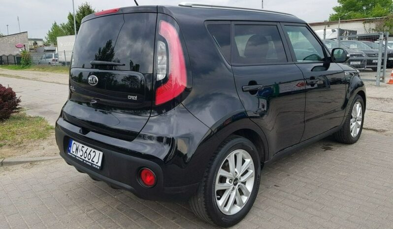 KIA Soul  | FWD (przód) | Manualna | 136 KM | Czarny full