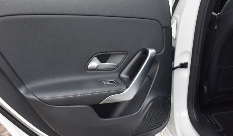 MERCEDES-BENZ Klasa A | FWD (przód) | Automatyczna | 136 KM | Biały full