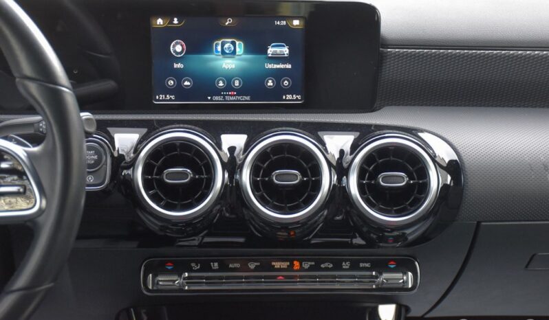 MERCEDES-BENZ Klasa A | FWD (przód) | Automatyczna | 136 KM | Biały full
