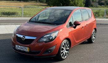 Opel Meriva  | Fwd (Przód) | Manualna | 140 Km | Bordowy