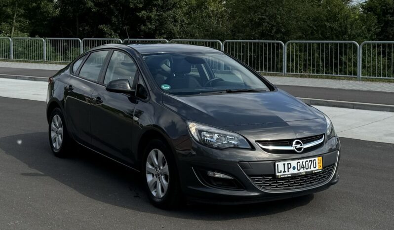 Opel Astra | Fwd (Przód) | Manualna | 100 Km |