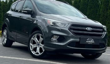 Ford   Kuga     180 Km    Automatyczna    4X4 (Stały)    Szary