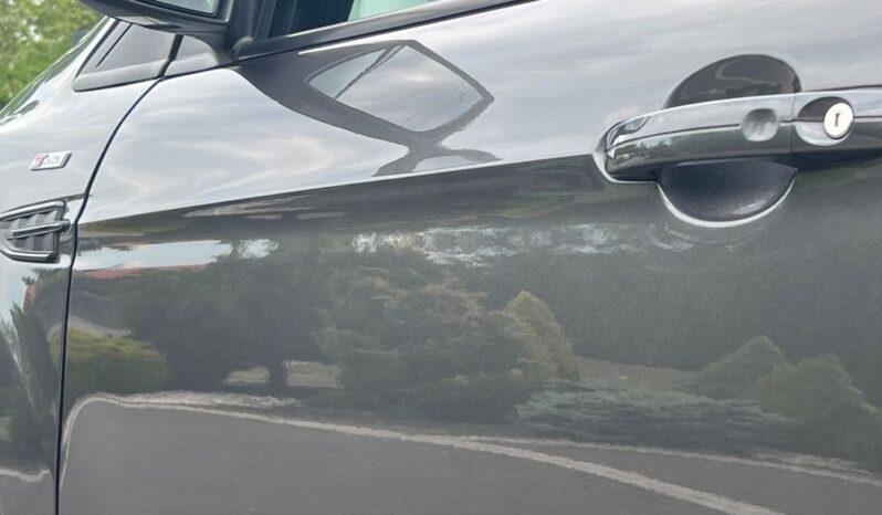 FORD   Kuga     180 KM    Automatyczna    4×4 (stały)    Szary full
