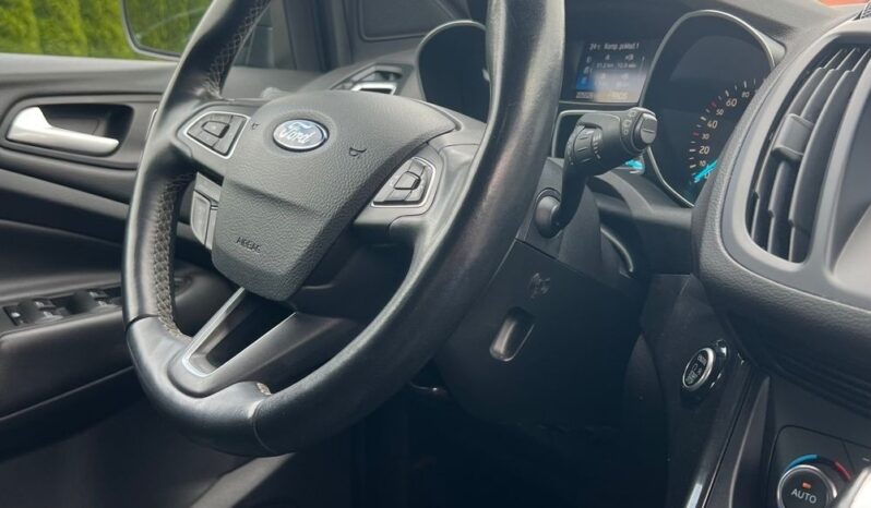 FORD   Kuga     180 KM    Automatyczna    4×4 (stały)    Szary full