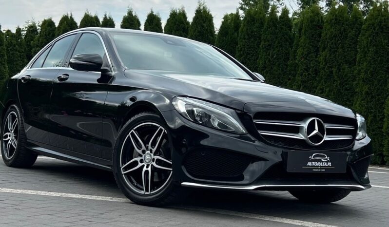 Mercedes-Benz   Klasa C    184 Km    Automatyczna    Rwd (Tył)    Czarny
