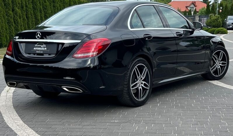 MERCEDES-BENZ   Klasa C    184 KM    Automatyczna    RWD (tył)    Czarny full