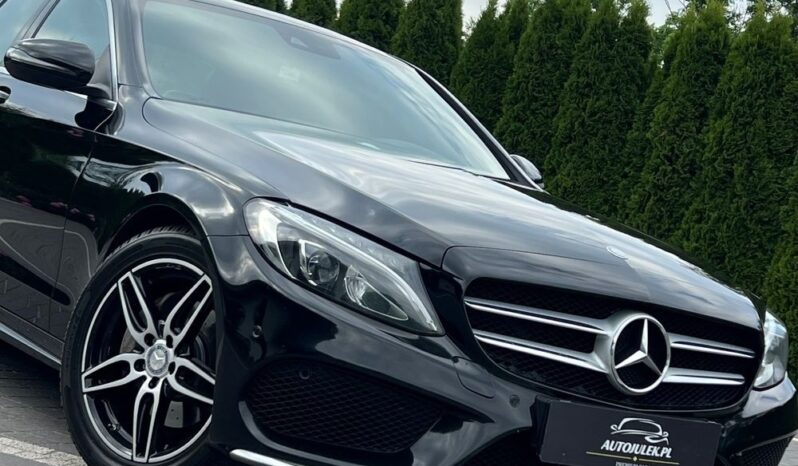 MERCEDES-BENZ   Klasa C    184 KM    Automatyczna    RWD (tył)    Czarny full