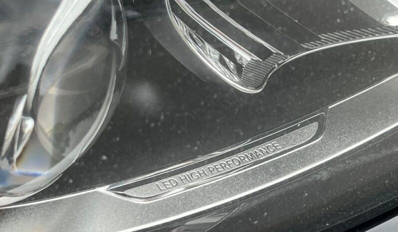 MERCEDES-BENZ   Klasa C    184 KM    Automatyczna    RWD (tył)    Czarny full