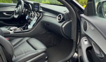 MERCEDES-BENZ   Klasa C    184 KM    Automatyczna    RWD (tył)    Czarny full